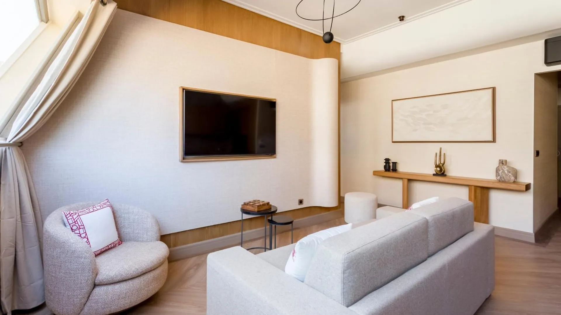 Merveil - Signature Suite - Tour Eiffel - Desaix I - Opening Soon Paris