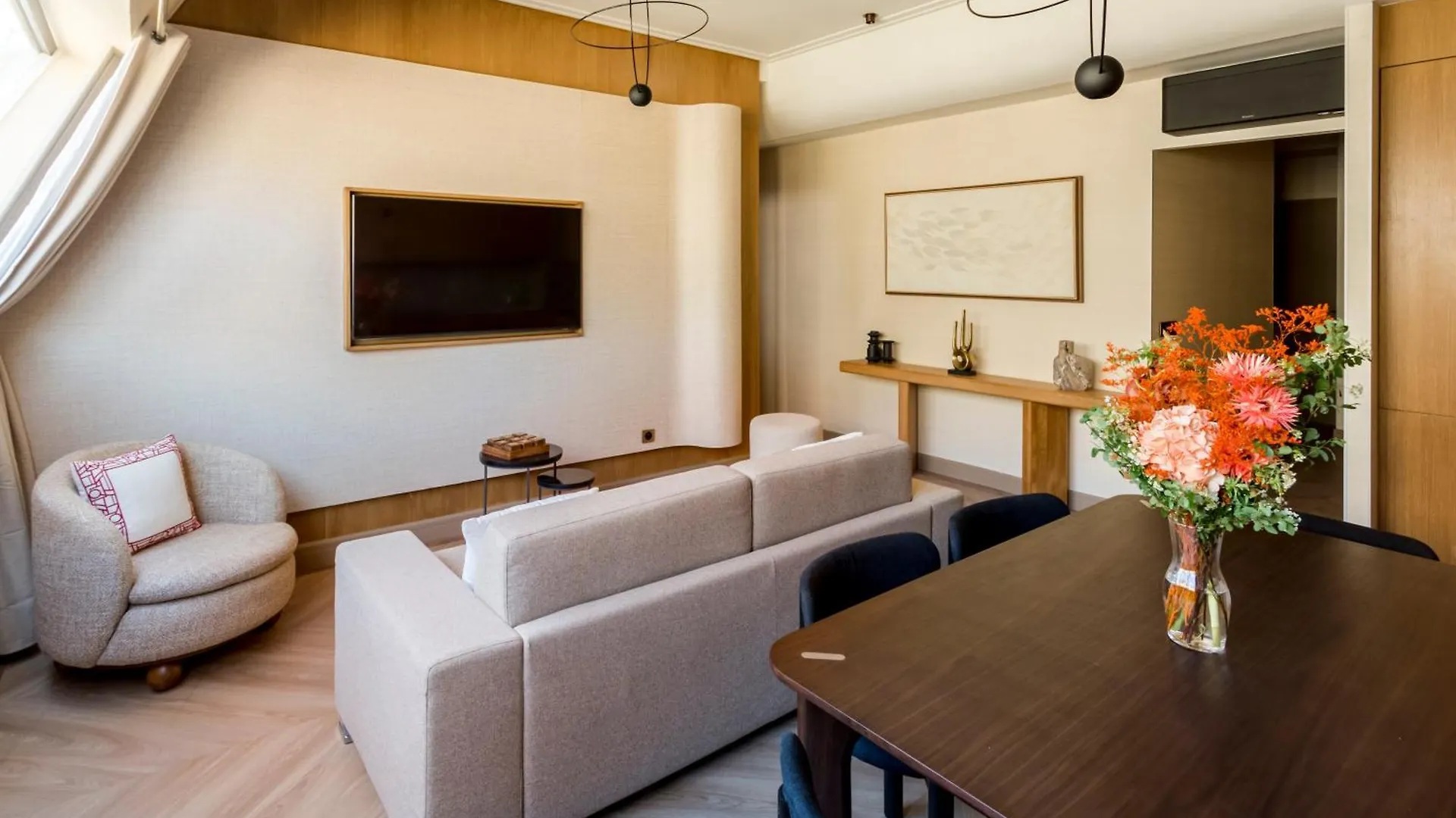 Merveil - Signature Suite - Tour Eiffel - Desaix I - Opening Soon Paris Apartment