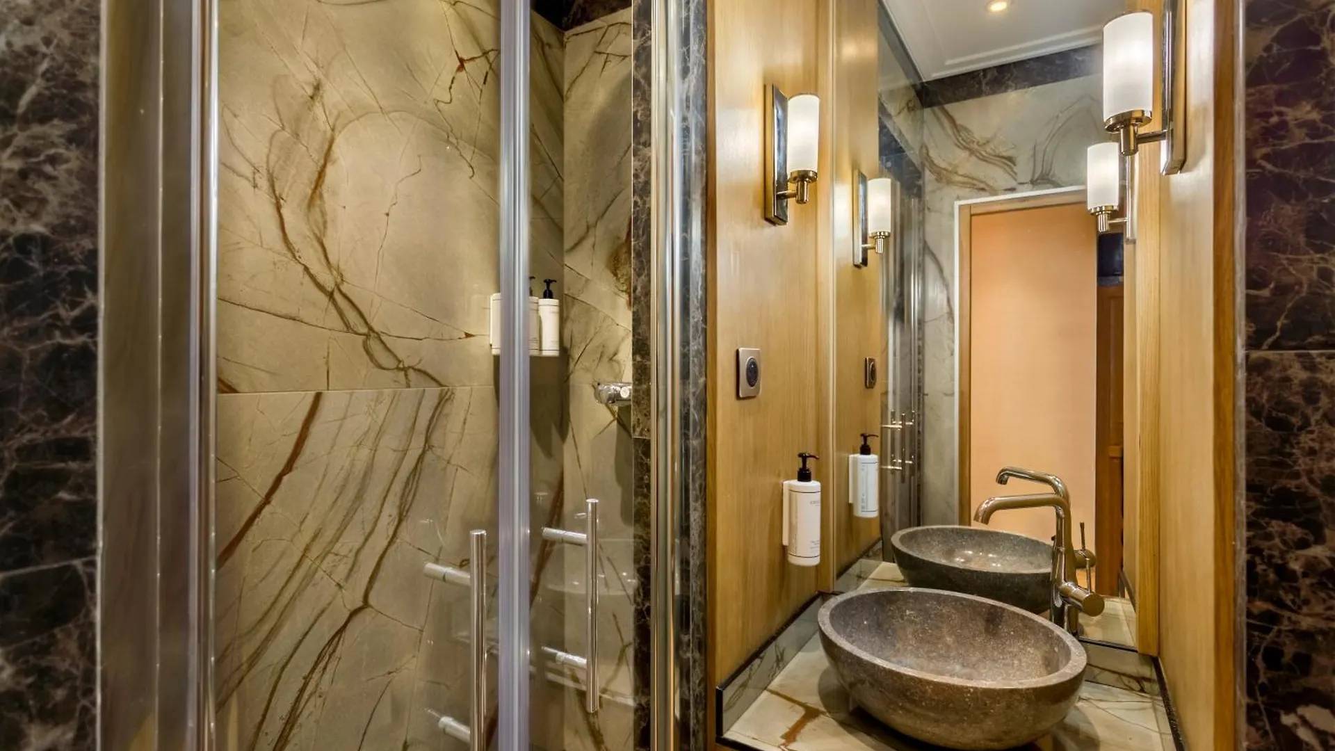 Merveil - Signature Suite - Tour Eiffel - Desaix I Paris Apartment