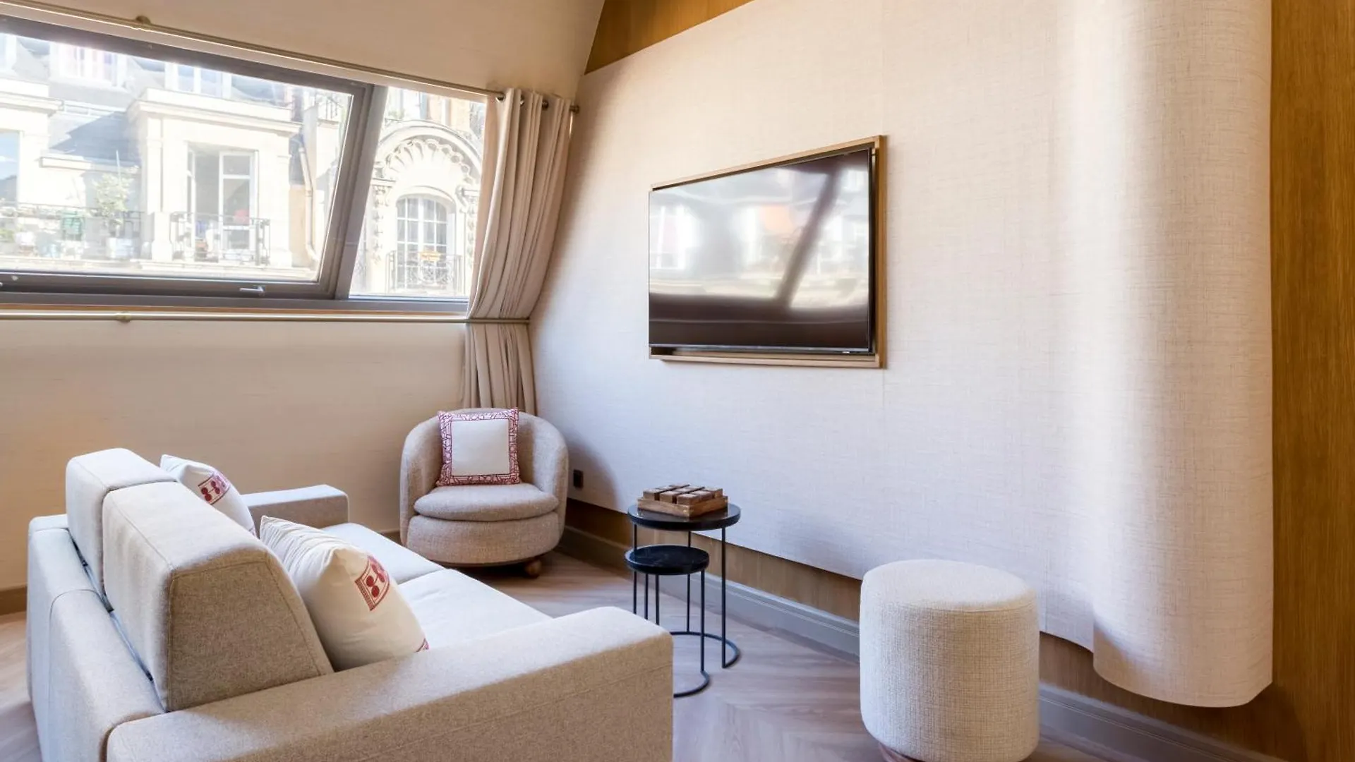 Merveil - Signature Suite - Tour Eiffel - Desaix I Paris 0*,
