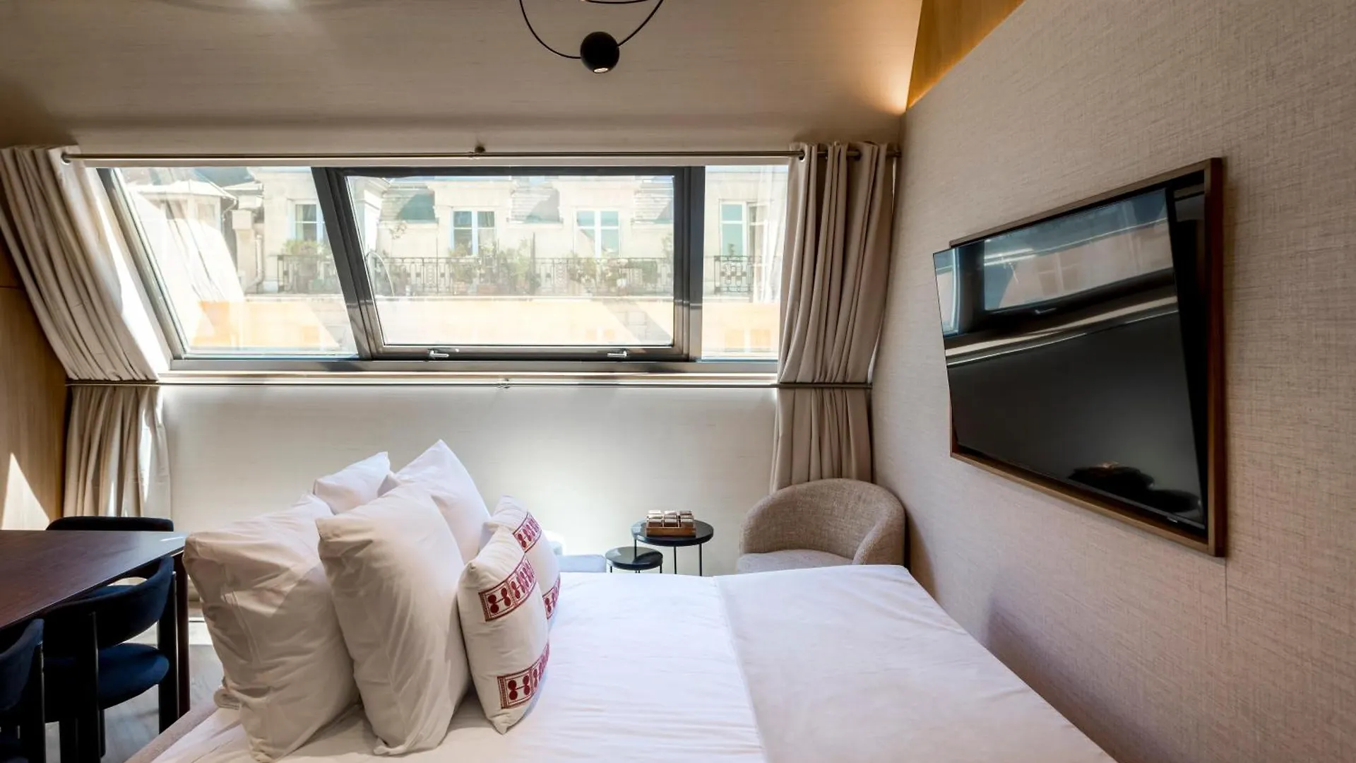 Apartment Merveil - Signature Suite - Tour Eiffel - Desaix I Paris France
