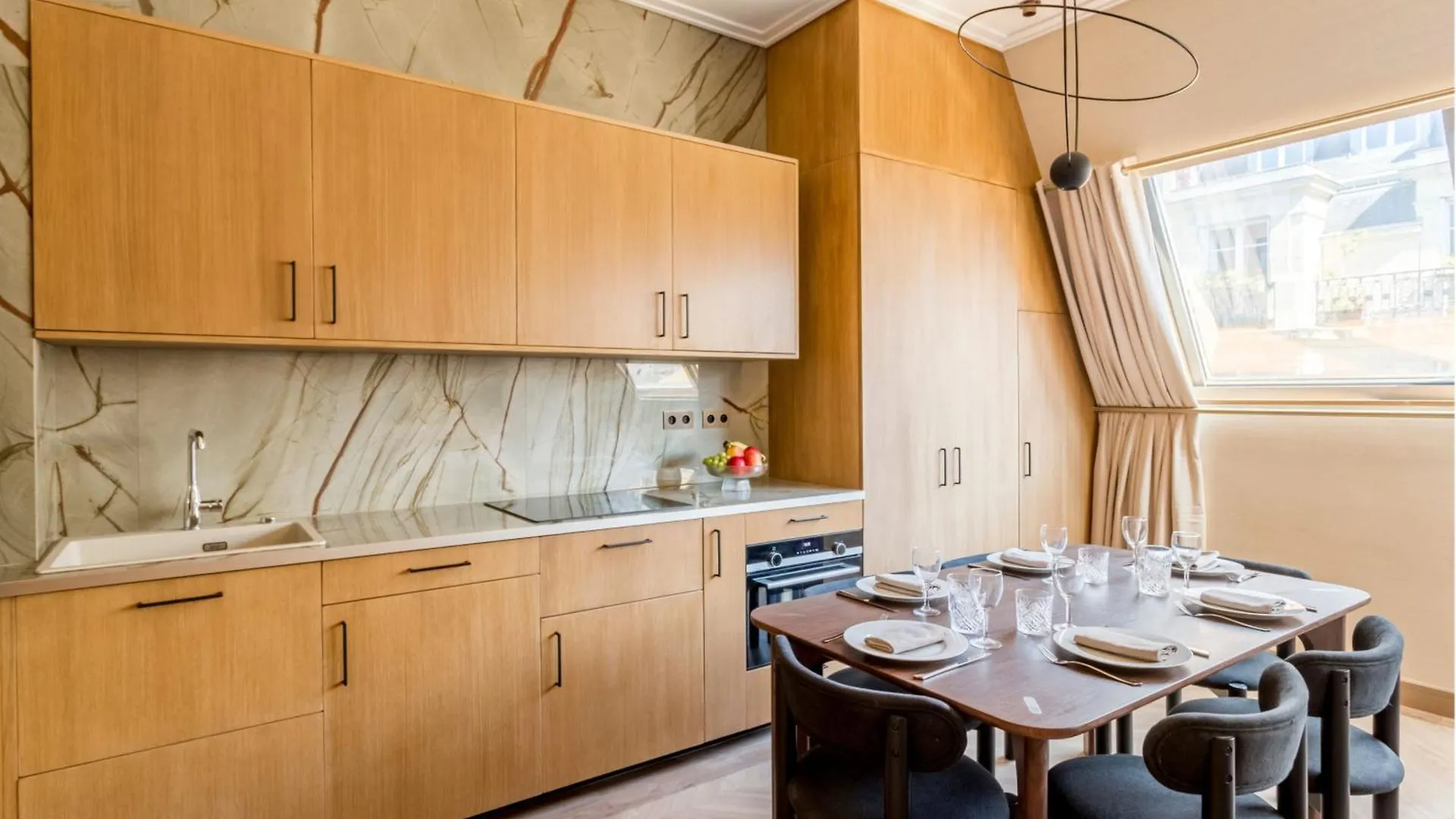 Apartment Merveil - Signature Suite - Tour Eiffel - Desaix I Paris France