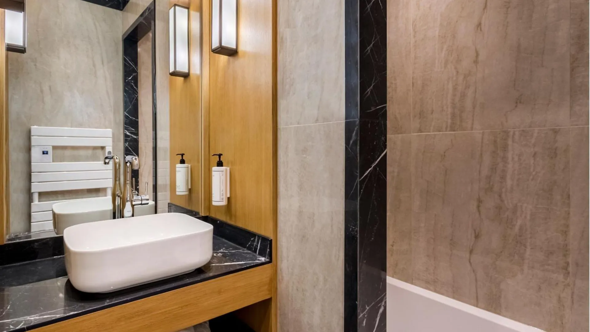 Apartment Merveil - Signature Suite - Tour Eiffel - Desaix I Paris France