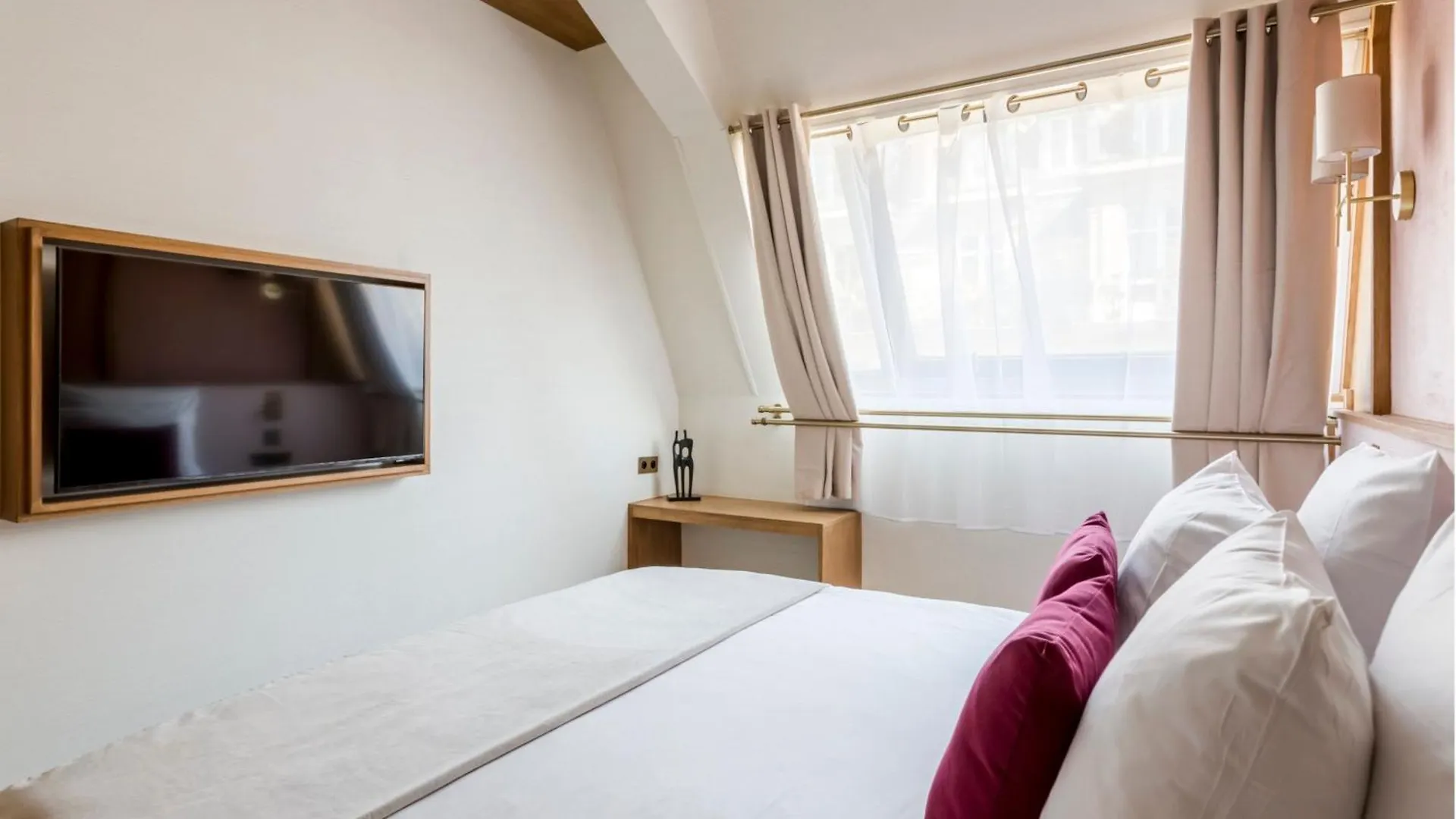 Merveil - Signature Suite - Tour Eiffel - Desaix I Paris France